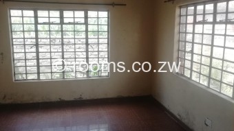  Room  in Chitungwiza