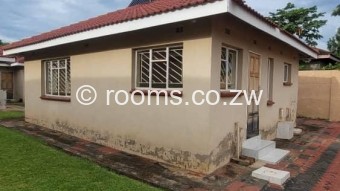  Room  in Bluff Hill