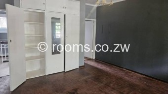  Room  in Avenues