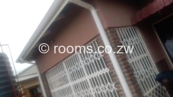  Room  in Cold Comfort