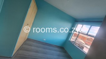  Room  in Avenues