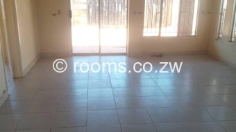  Room  in Kuwadzana