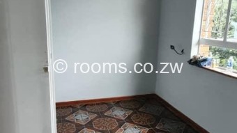  Room  in Avenues