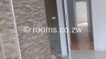  Room  in Warren Park