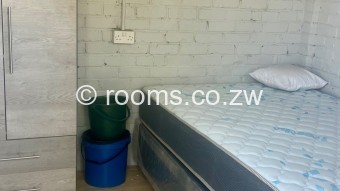  Room  in Greencroft