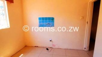  Room  in Kuwadzana