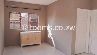 Room  in Avondale