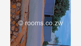  Room  in Luveve
