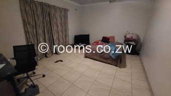 Room  in Kuwadzana