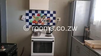  Room  in Avenues
