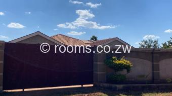  Room  in Hatcliffe