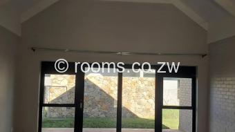  Room  in Avondale