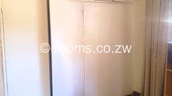  Room  in Avenues