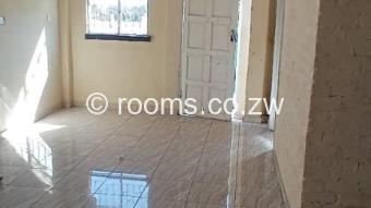  Room  in Bluff Hill