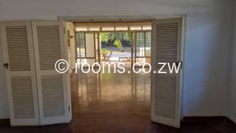 Room  in Avondale