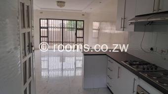  Room  in Marimba Park