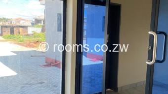  Room  in Gletwin Park