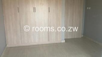 Room  in Sandton Park