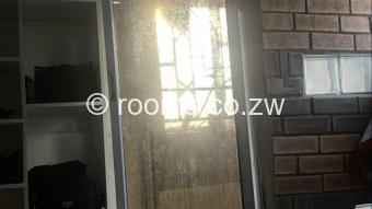  Room  in Westlea Hre