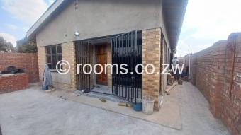  Room  in Mufakose