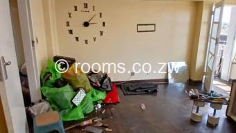  Room  in Avenues