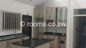  Room  in Aspindale Park
