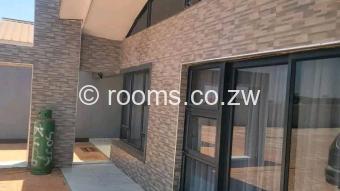  Room  in Mount Pleasant Heights