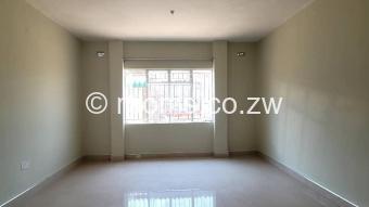  Room  in Budiriro