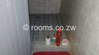  Room  in Glaudina