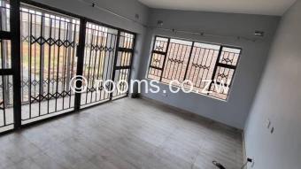 Room  in Glaudina