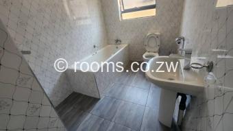  Room  in Aspindale Park