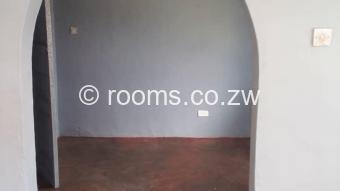  Room  in Sunningdale