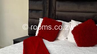  Room  in Queens Park West