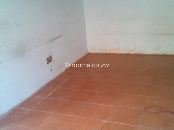 Rooms for Rent in Mainway Meadows, Harare