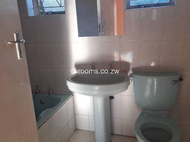 Rooms for Rent in Borrowdale West, Harare