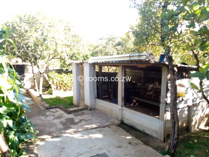 Rooms for Rent in Crowhill Views, Harare
