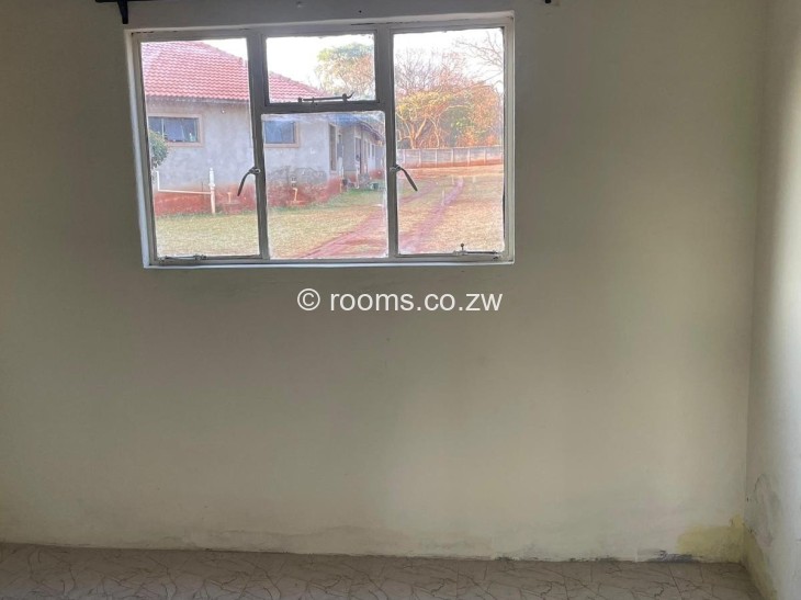 Rooms for Rent in Bluff Hill, Harare