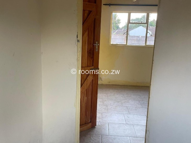 Rooms for Rent in Bluff Hill, Harare