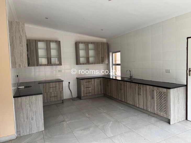 Rooms for Rent in Arlington, Harare