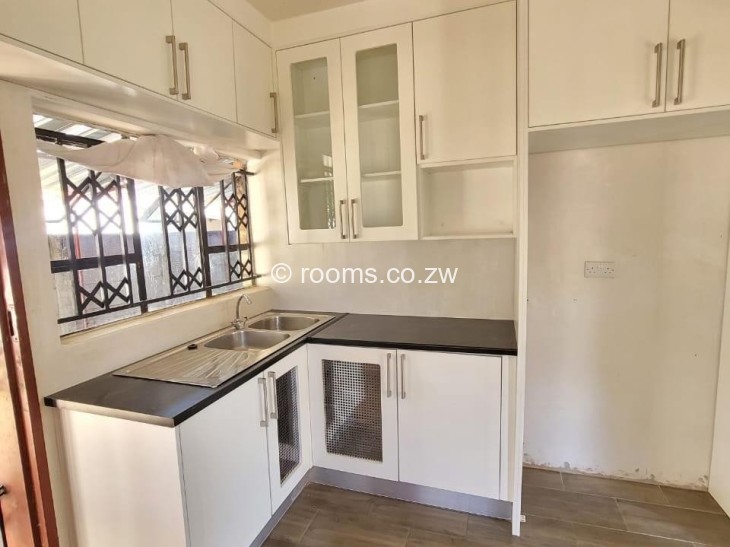 Rooms for Rent in Emerald Hill, Harare