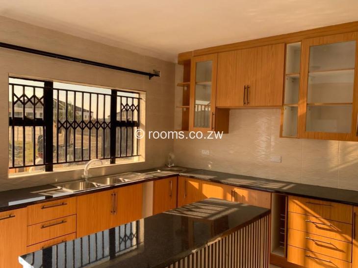 Rooms for Rent in The Grange, Harare