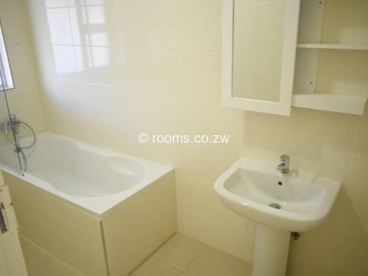 Rooms for Rent in Bluff Hill, Harare
