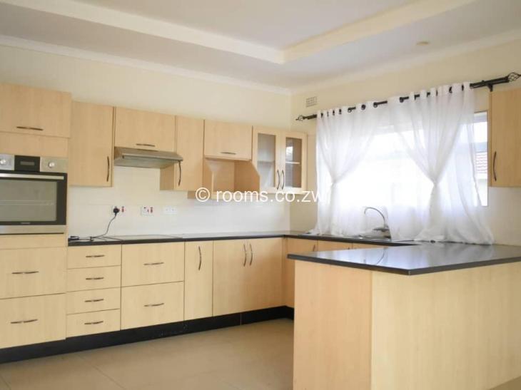 Rooms for Rent in Bluff Hill, Harare