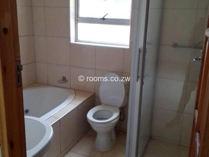 Rooms for Rent in Borrowdale, Harare