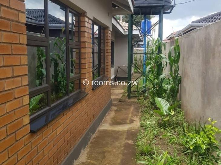 Rooms for Rent in Madokero Estates, Harare