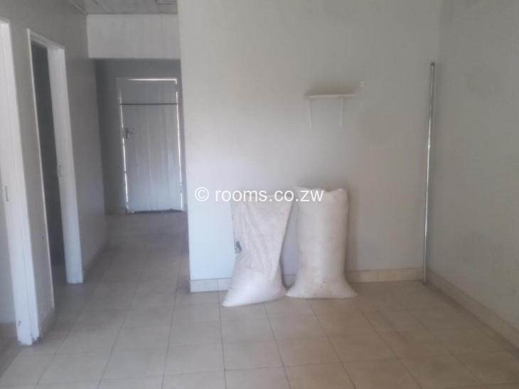 Rooms for Rent in Cold Comfort, Harare