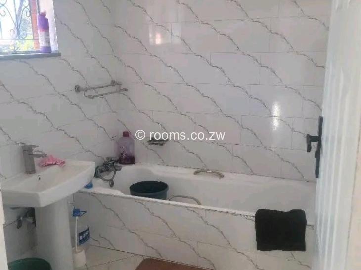 Rooms for Rent in Eastlea, Harare