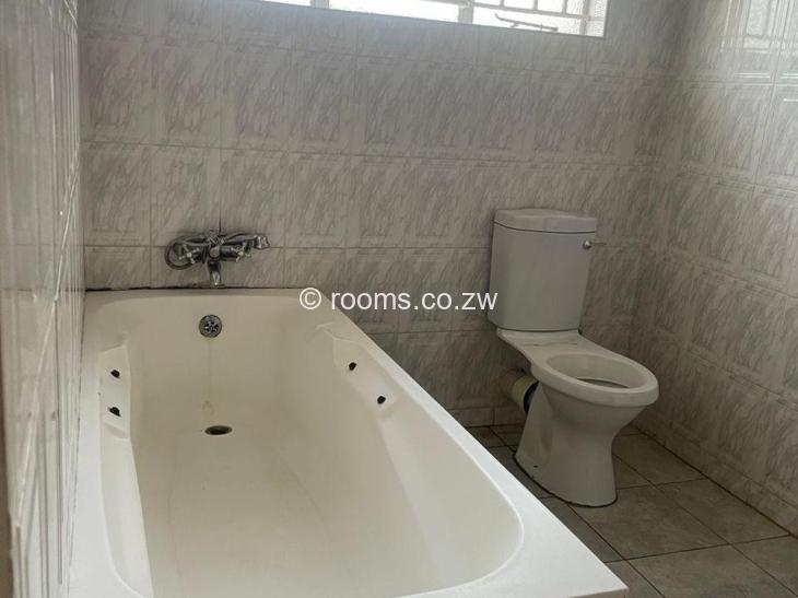 Rooms for Rent in Bluff Hill, Harare