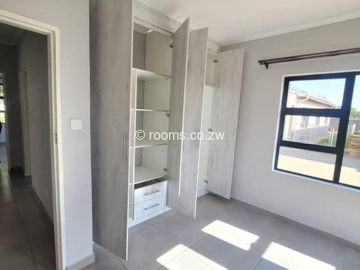 Rooms for Rent in Bluff Hill, Harare