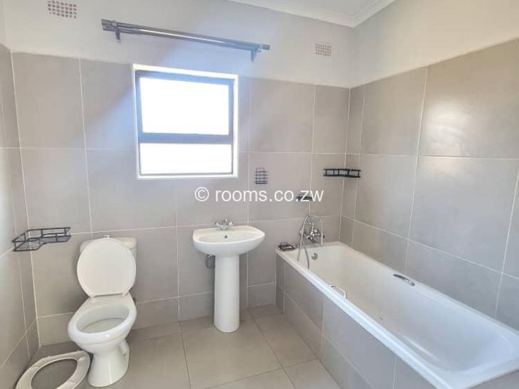 Rooms for Rent in Bluff Hill, Harare